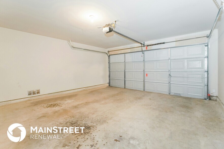 Building Photo - 15755 Cotton Tail Ln