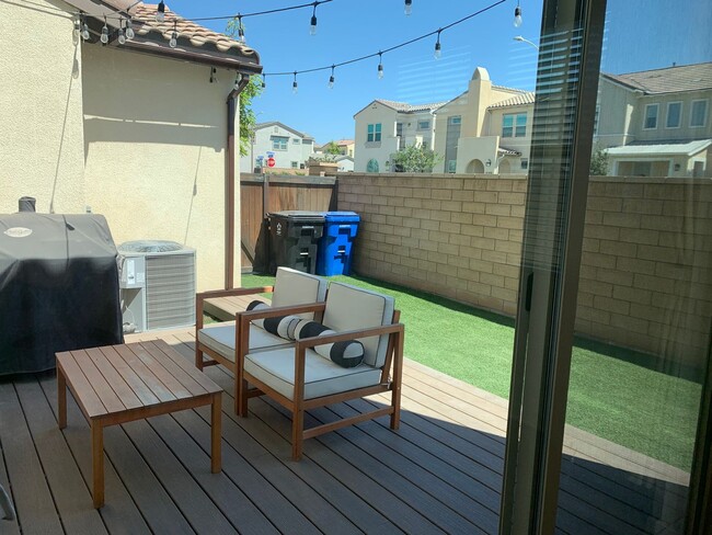 Building Photo - Beautiful Home 4bed/3 bath