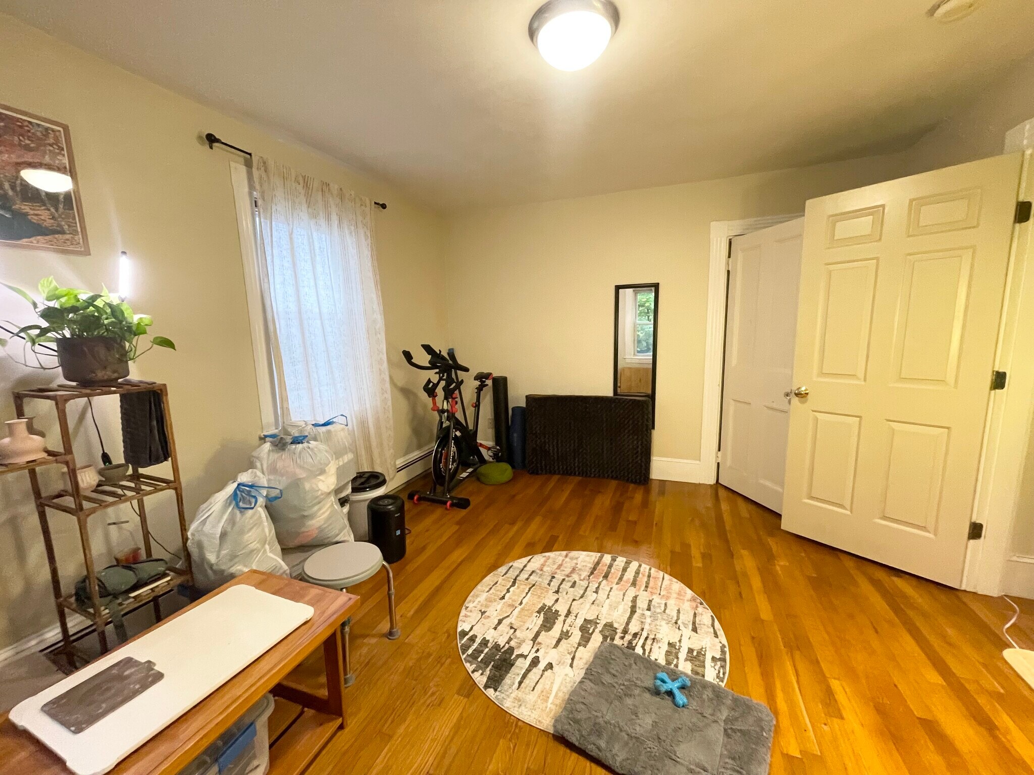 Building Photo - 2 Hagar St