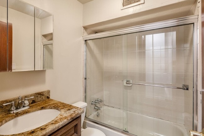 Building Photo - 2739 W Girard Ave