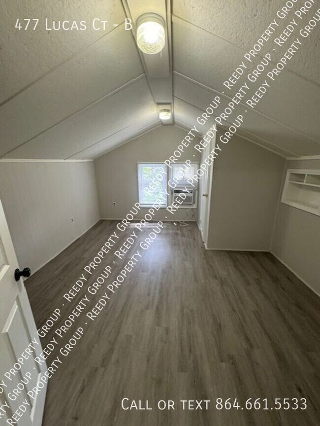 Building Photo - 477 Lucas Ct