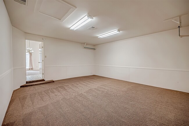 Building Photo - 10607 Silkwood Dr