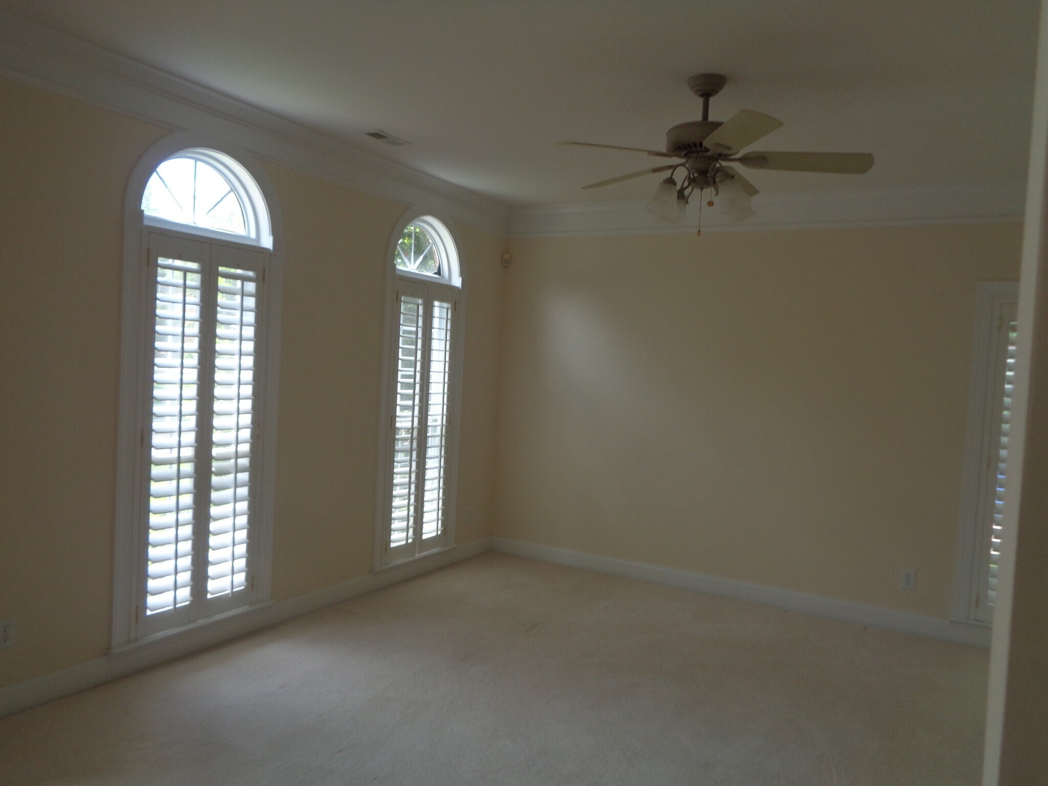 Building Photo - 7127 Weddington Brook Dr