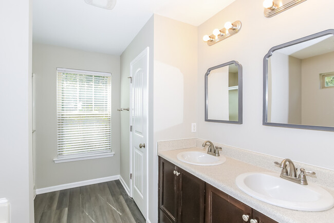 Building Photo - Charming 3 Bedroom Home in Augusta