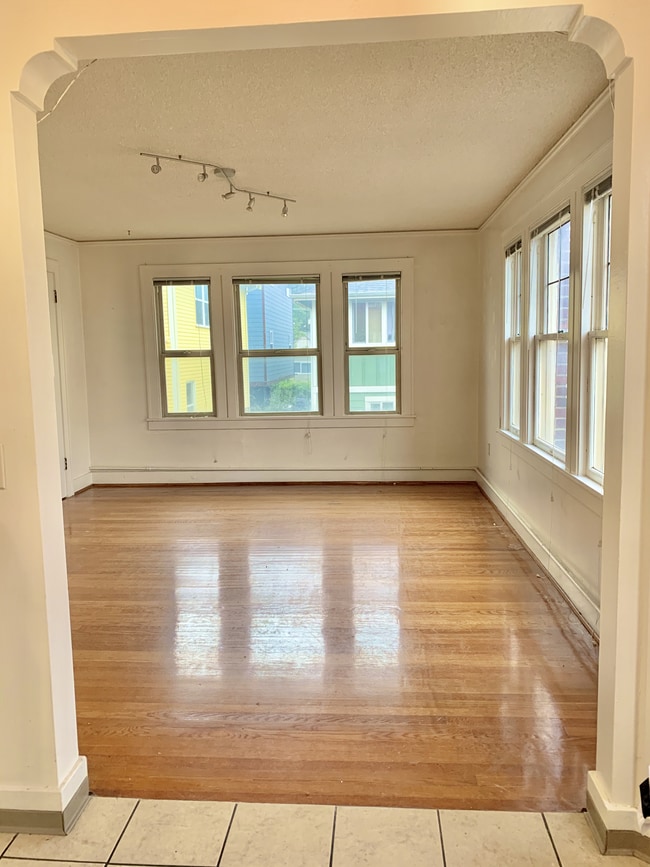 Living Room - 2541 15th Ave S