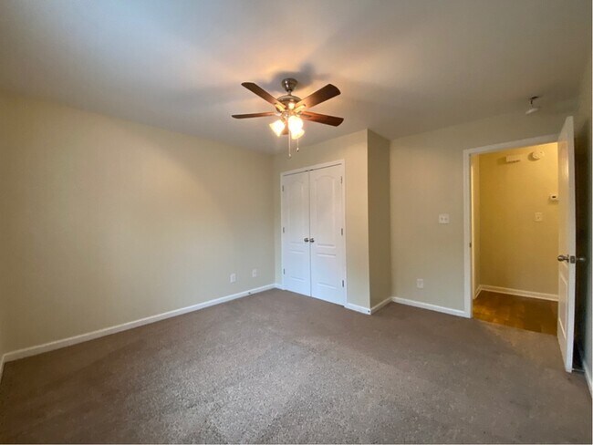 Building Photo - 505-H Havendale Ct