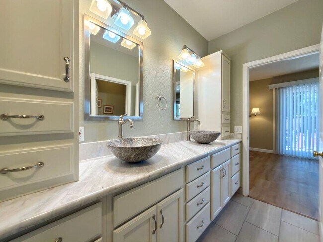 Building Photo - TENTATIVELY RENTED Coveted Napa Yacht Club 3 Bedrooms, 2 1/2 Bathrooms, w/ 1st Level Primary Bedr...