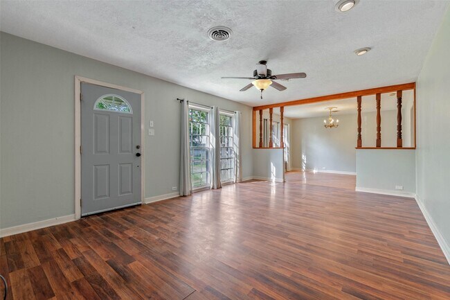 Building Photo - 1113 Felder