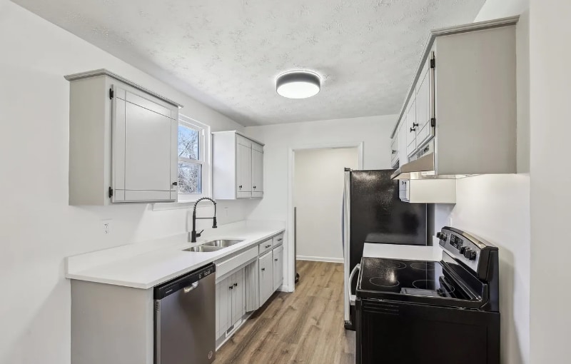 Building Photo - 109 Rosswood Dr