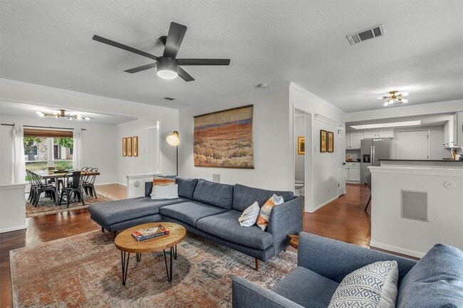 Building Photo - 1602 Rock Creek Dr