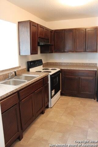 Building Photo - 823 Bynum Ave