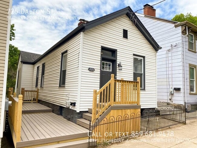 Primary Photo - 725 Dalton St