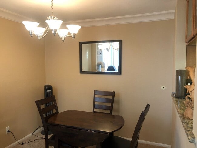 Building Photo - Ocean View 1 Bed/1 Bath in North Pacific Beach!