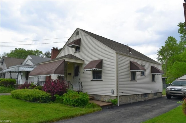 Building Photo - 127 S Osborn Ave