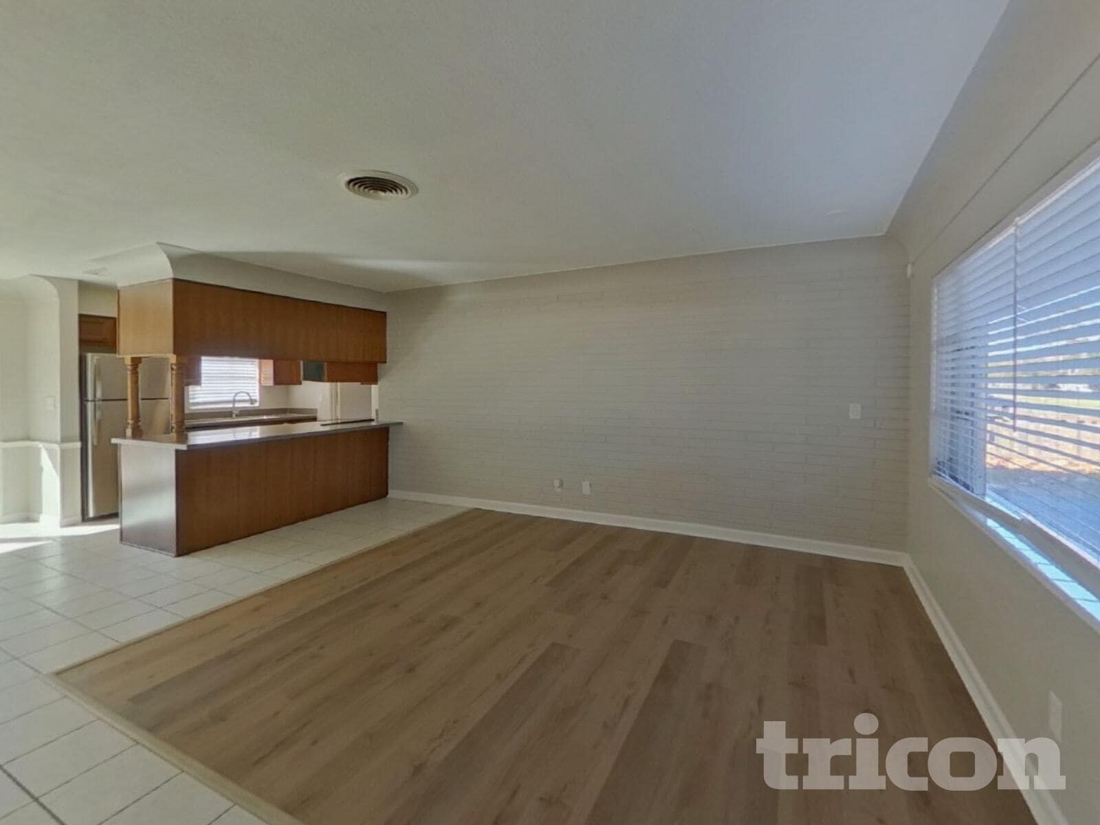 Building Photo - 5590 26th Ave N