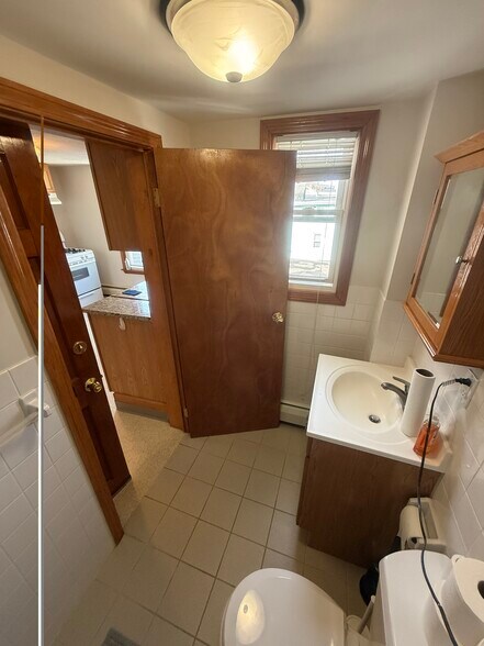 Building Photo - 22 8th St