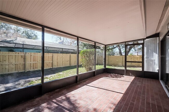 Building Photo - 2301 Willow Branch Ave