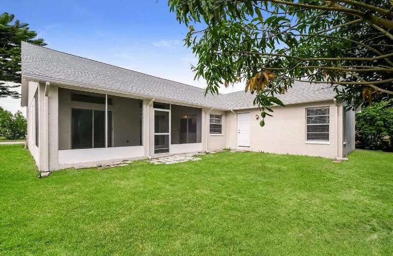 Building Photo - 7371 Box Elder Dr