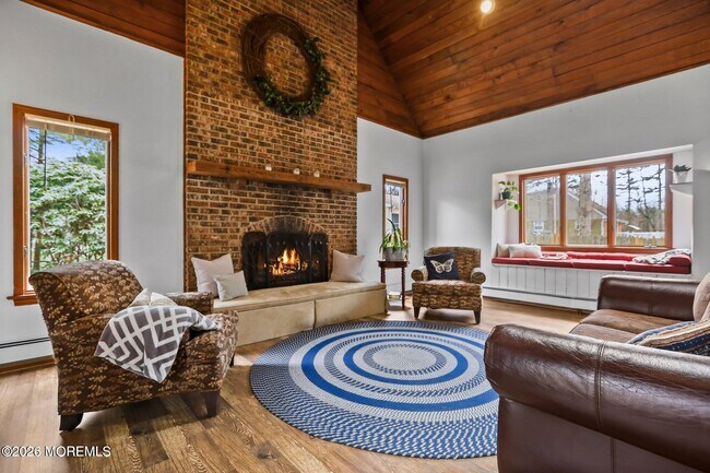 Building Photo - 1244 Whitesville Rd