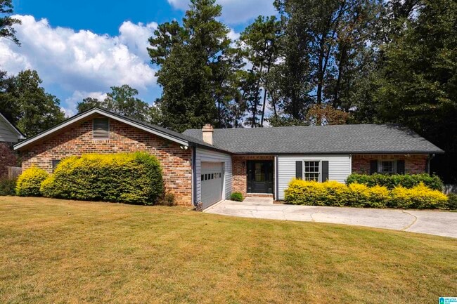 Primary Photo - 3443 Heather Ln