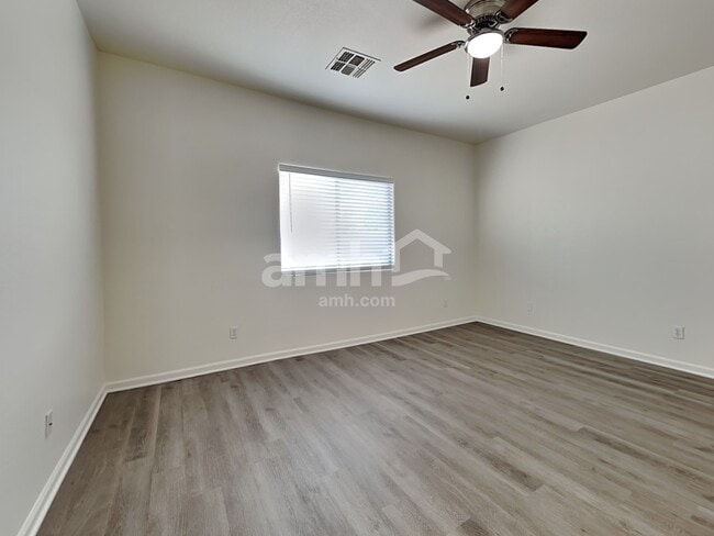 Building Photo - 6405 W Pioneer St