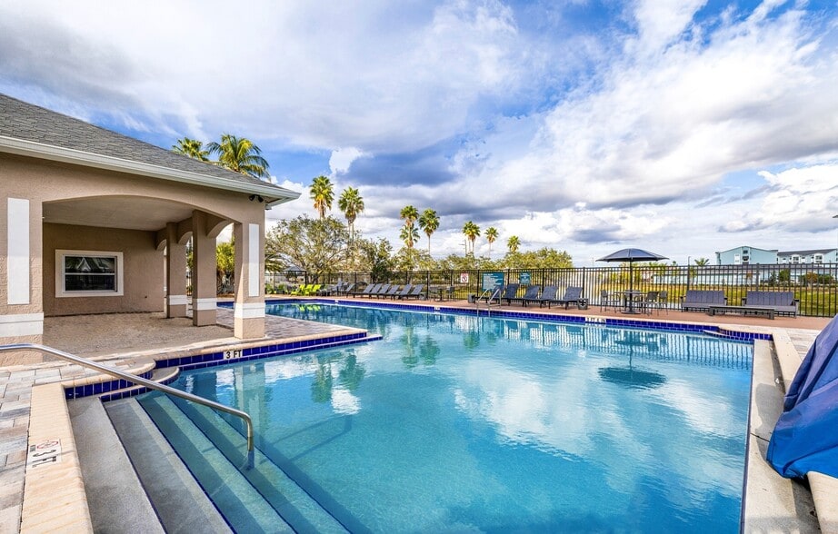 Building Photo - Aria Landings