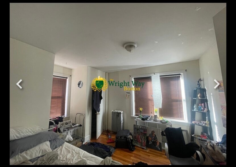 Building Photo - 66 Egmont St