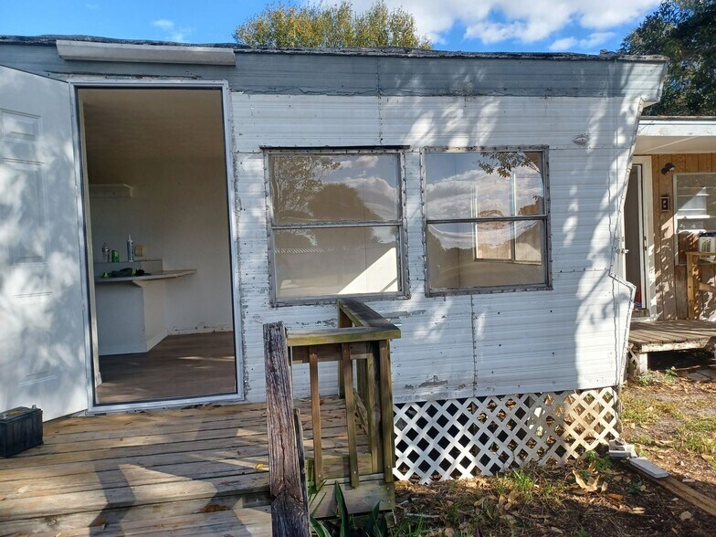 Building Photo - 8305 McDaniel Dr