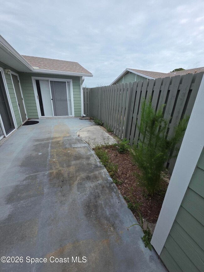 Building Photo - 1922 Quail Ridge Ct