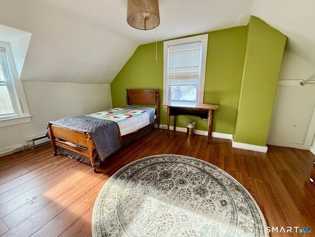 Building Photo - 120 Bloomingdale Rd