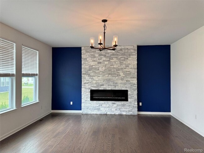 Building Photo - 278 Springview St