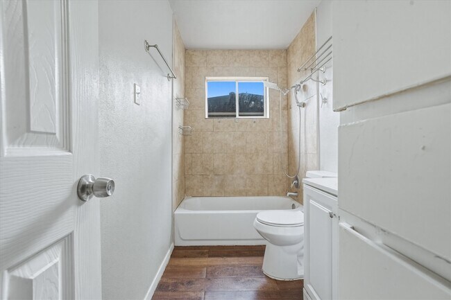 Building Photo - 5734 Arthington Ave