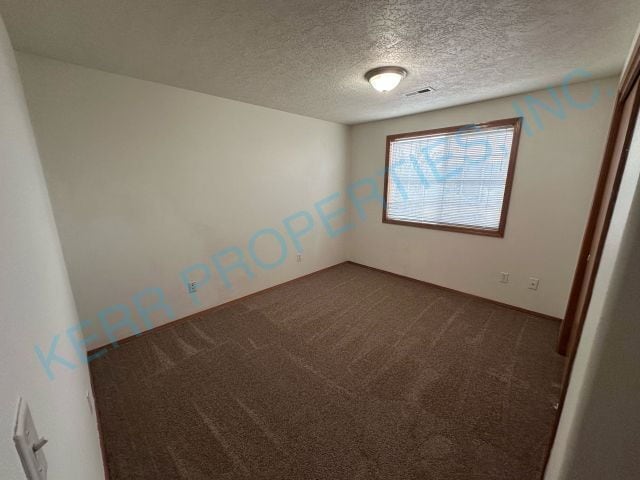 Building Photo - 714 SE Palmblad Pl