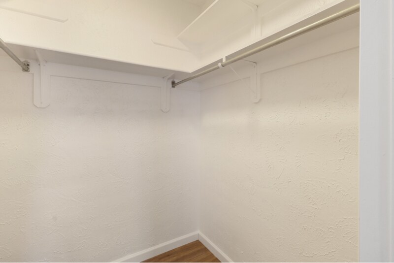 Building Photo - 1620 N Wilmot Rd