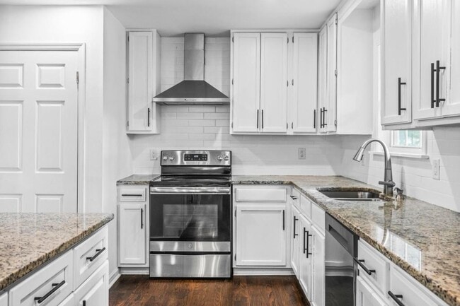 Building Photo - 3089 Del Monico Dr