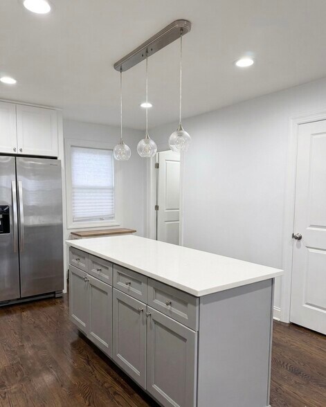 Building Photo - 61 Chestnut St