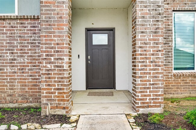 Building Photo - 1107 Lakes Edge Ln