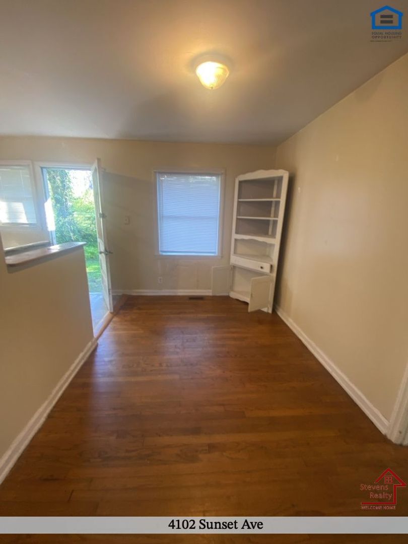 Building Photo - 4102 Sunset Ave