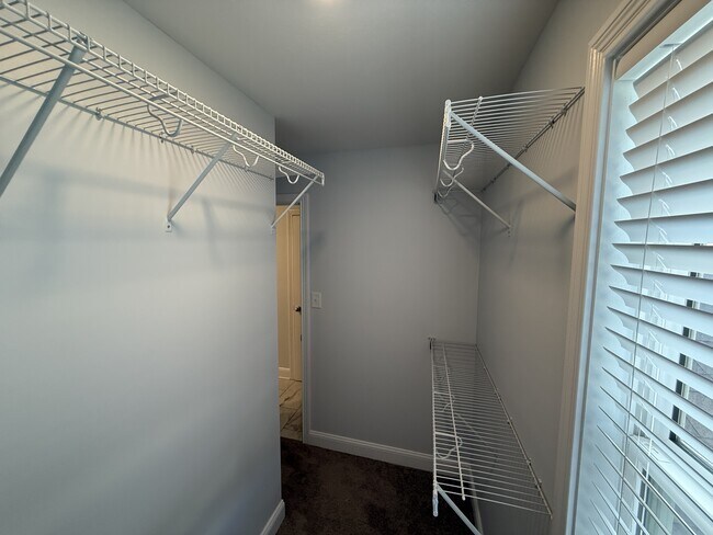 Building Photo - 203 Casting Ct