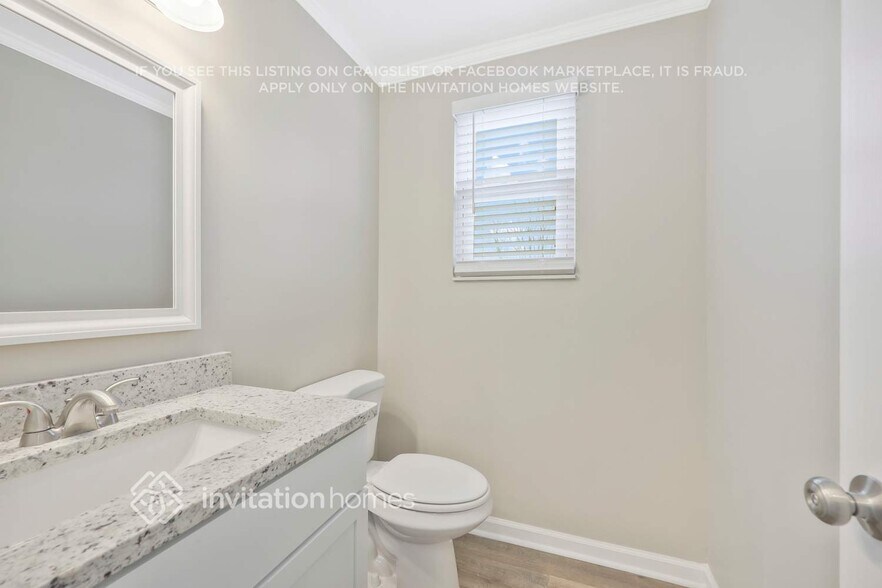 Building Photo - 1004 Carriage Way Ct