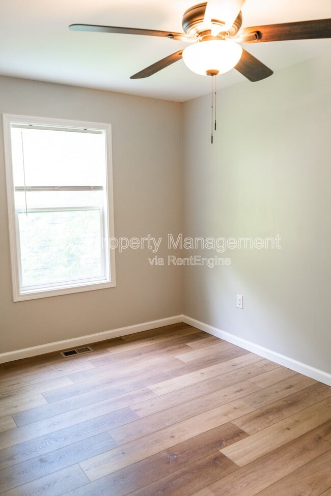 Building Photo - 4108 Mountain Trek Way