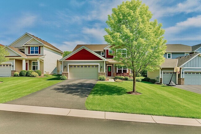 Primary Photo - Beautifully Spacious 4bed 3.5bath Home, in...