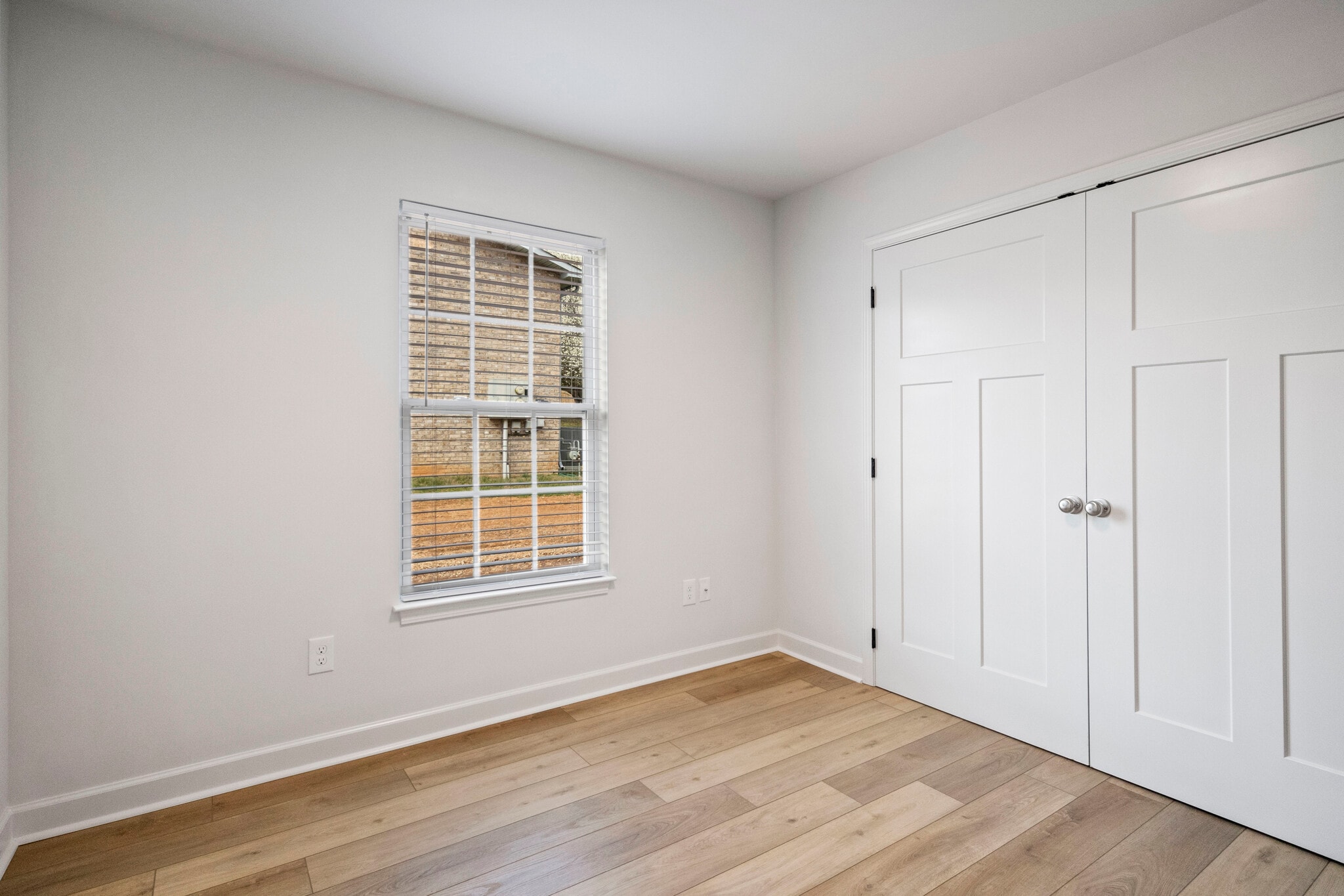 Guest bedroom #1 - 7225 Howard Bennett Way