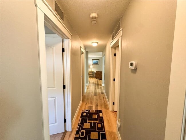 Building Photo - 15565 26th Ave N