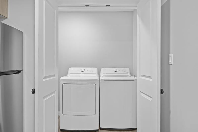 Building Photo - 901 Pleasantview Dr