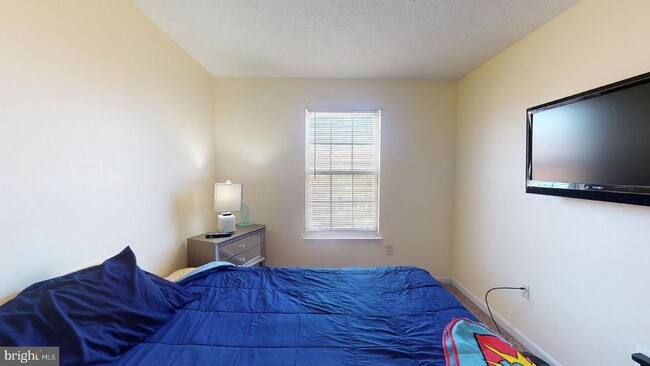 Building Photo - 12021 Calico Woods Dr