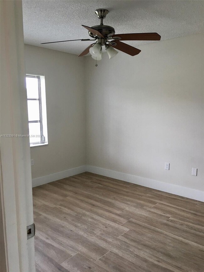 Building Photo - 12715 SW 102nd Terrace