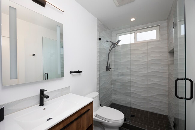 Building Photo - 4494 Benhurst Ave