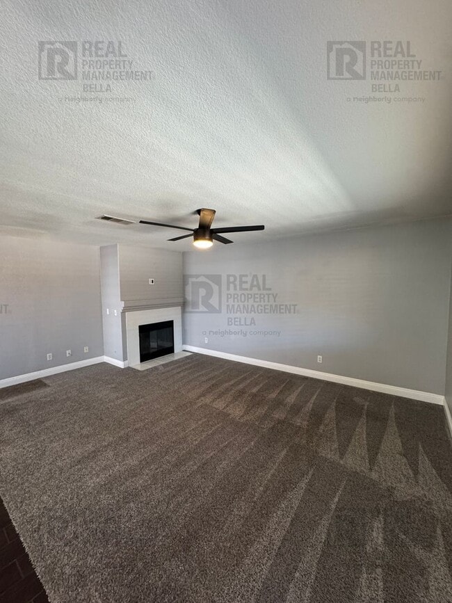 Building Photo - 23694 Canyon Heights Dr
