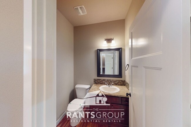 Building Photo - Stunning 4-Bedroom, 2.5 Bathroom Home on a...